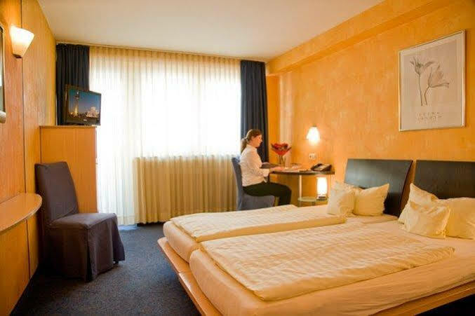 Hotel National Duesseldorf Düsseldorf Exterior foto